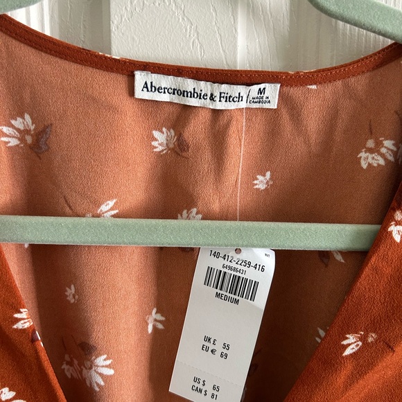 Abercrombie & Fitch Women Top - Picture 5 of 5